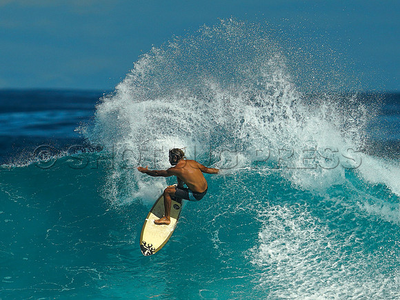 Wes Shaw Surfing 20240910 -216647