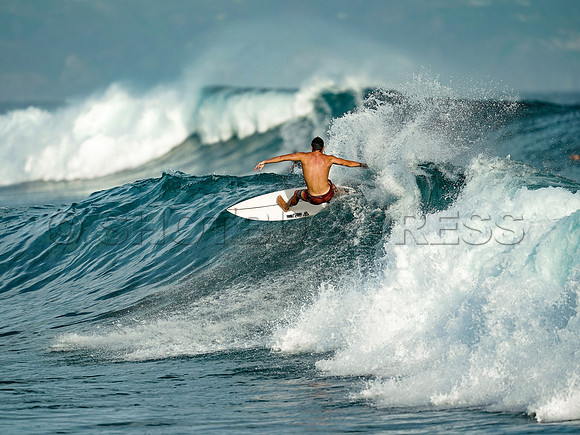 Wes Shaw Surfing 20240906 -211119