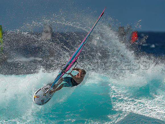 Wes Shaw Hookipa  20240421 -134324-Motion