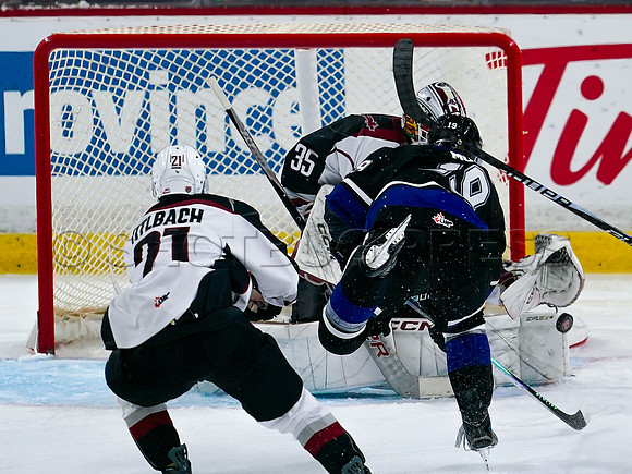 Victoria Royals fall to the Vancouver Giants 6-5 in OT at Langley Event Centre