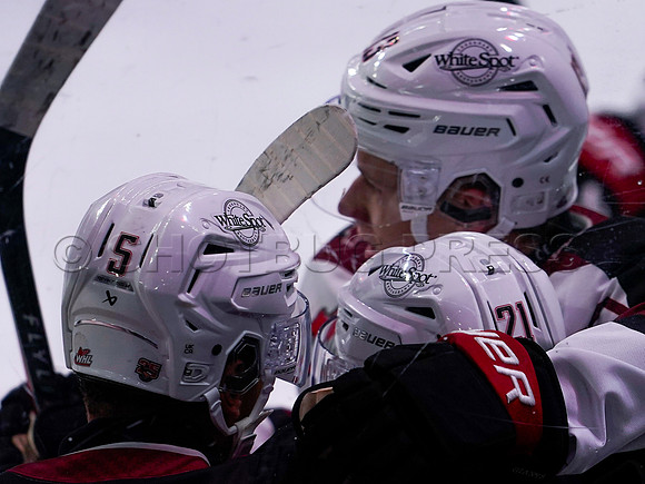 Victoria Royals fall to the Vancouver Giants 6-5 in OT at Langley Event Centre