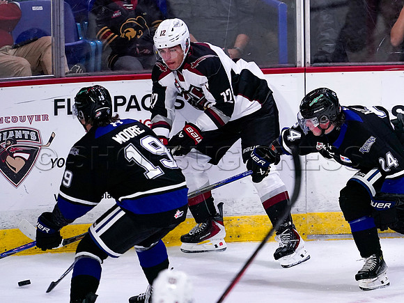 Victoria Royals fall to the Vancouver Giants 6-5 in OT at Langley Event Centre