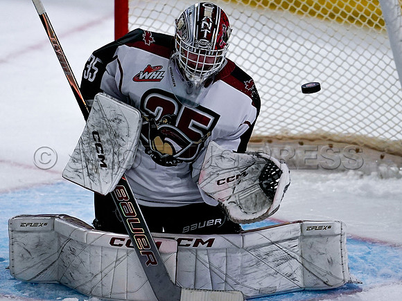 Victoria Royals fall to the Vancouver Giants 6-5 in OT at Langley Event Centre