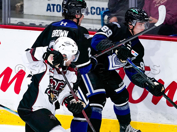 Victoria Royals fall to the Vancouver Giants 6-5 in OT at Langley Event Centre