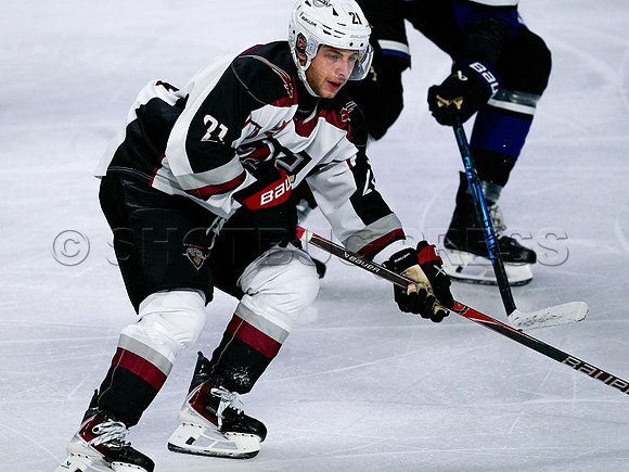 Victoria Royals fall to the Vancouver Giants 6-5 in OT at Langley Event Centre