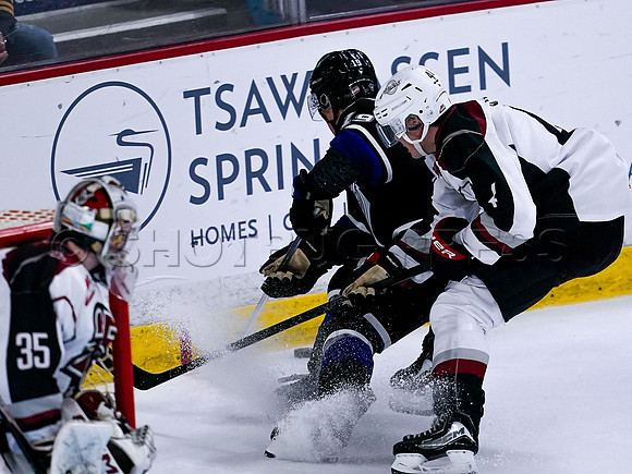 Victoria Royals fall to the Vancouver Giants 6-5 in OT at Langley Event Centre