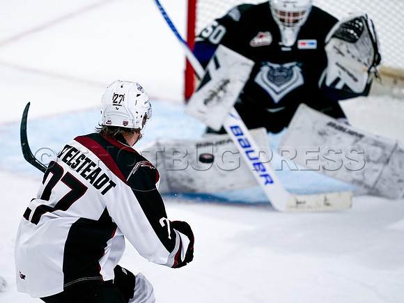 Victoria Royals fall to the Vancouver Giants 6-5 in OT at Langley Event Centre