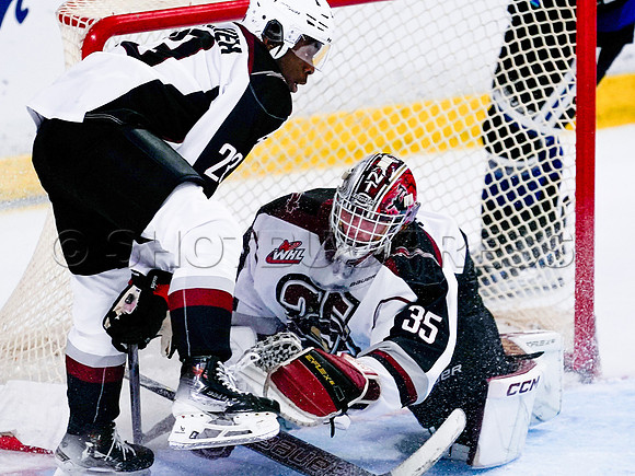 Victoria Royals fall to the Vancouver Giants 6-5 in OT at Langley Event Centre