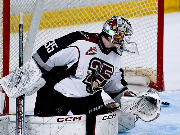 Victoria Royals fall to the Vancouver Giants 6-5 in OT at Langley Event Centre