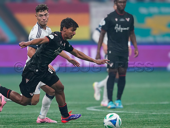 Wes Shaw Vancouver Whitecaps dominate Vancouver FC in the Telus Canadian Championship 20251001 -383647