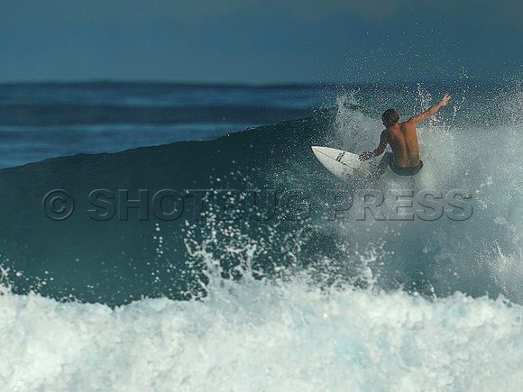 Wes Shaw Surfing 20240910 -216512