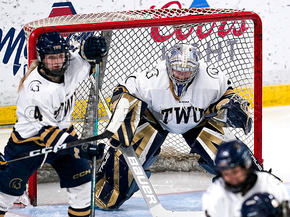 Wes Shaw-UBC Thunderbirds at Trinity Western Spartans-20251205-548