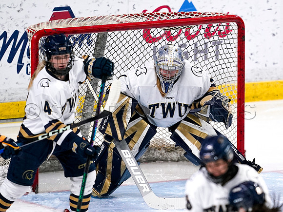 Wes Shaw-UBC Thunderbirds at Trinity Western Spartans-20251205-549