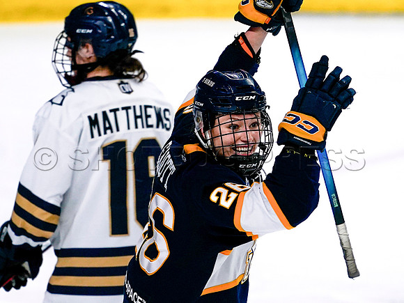 Wes Shaw-UBC Thunderbirds at Trinity Western Spartans-20251205-822