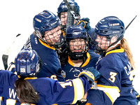 Wes Shaw-UBC Thunderbirds at Trinity Western Spartans-20251205-868