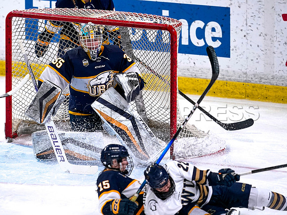Wes Shaw-UBC Thunderbirds at Trinity Western Spartans-20251205-926
