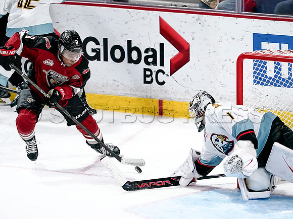 Wes Shaw-Portland Winterhawks at the Vancouver Giants-20251205-1414