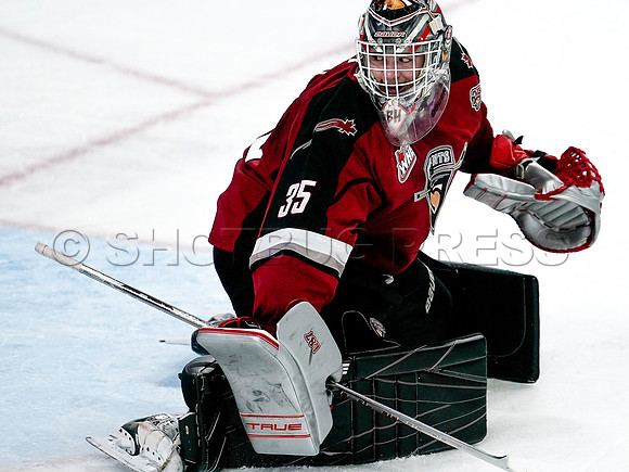 Wes Shaw-Portland Winterhawks at the Vancouver Giants-20251205-1524