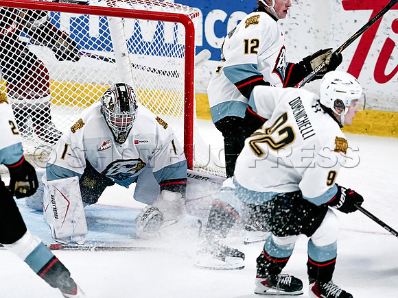 Wes Shaw-Portland Winterhawks at the Vancouver Giants-20251205-1905
