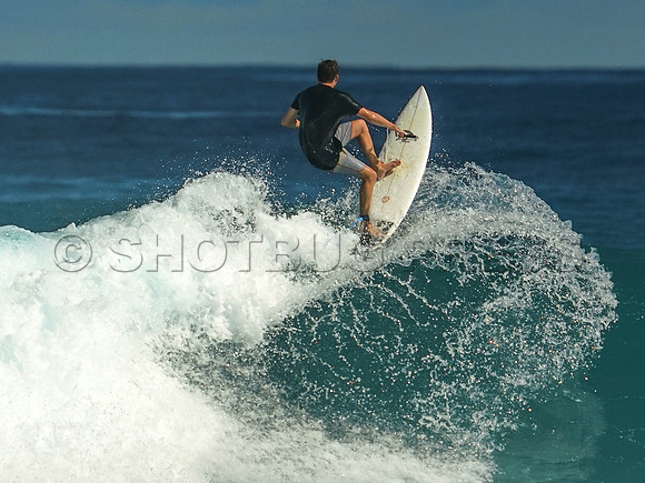 Wes Shaw Surfing 20240910 -216612