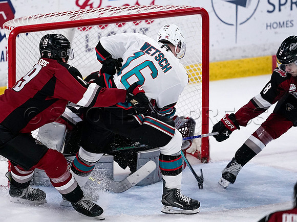 Wes Shaw-Kelowna Rockets at the Vancouver Giants for JR Country Night-20260131-9245