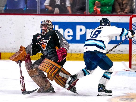 Wes Shaw-Penticton Vees at Vancouver Giants-20260213-16522