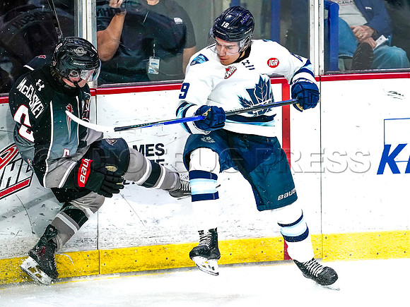 Wes Shaw-Penticton Vees at Vancouver Giants-20260213-15484