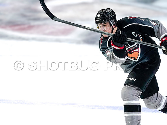 Wes Shaw-Victoria Royals at the Vancouver Giants-20260314-45487