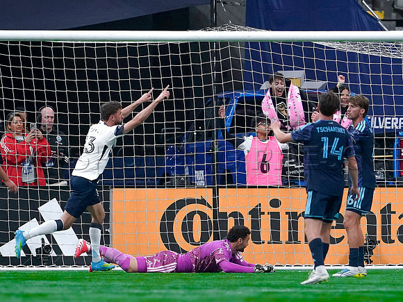 Wes Shaw Shotbug Press-Sporting Kansas City at Vancouver Whitecaps FC-20260417-65547