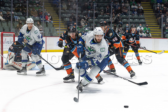 Abbotsford Canucks defeat San Diego Gulls 4-2 on Sunday, Jan 23, 2022 at Abbotsford Centre.
