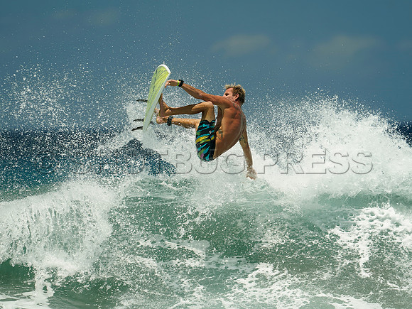 @hawaiisurfimages-Wes Shaw Hawaii Surf Images  20240602 -155599