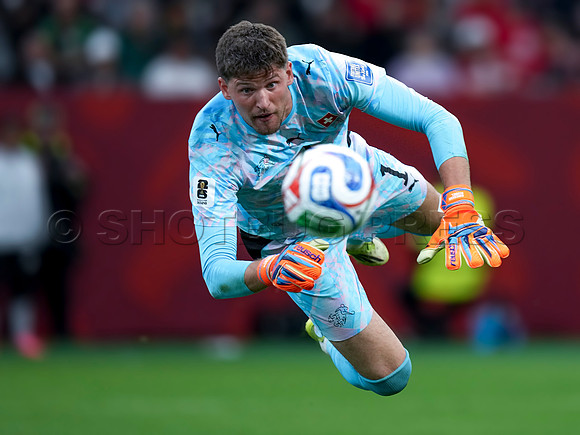 Wes Shaw Shotbug Press-Algeria falls to Switzerland 2-0 in this round of 32 action-20260702-131444