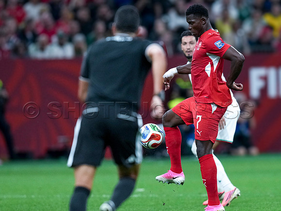 Wes Shaw Shotbug Press-Algeria falls to Switzerland 2-0 in this round of 32 action-20260702-130776