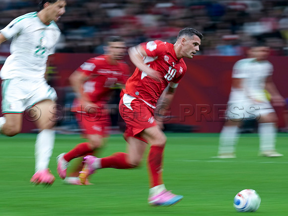 Wes Shaw Shotbug Press-Algeria falls to Switzerland 2-0 in this round of 32 action-20260702-130706