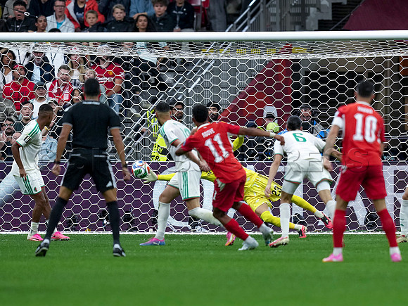 Wes Shaw Shotbug Press-Algeria falls to Switzerland 2-0 in this round of 32 action-20260702-133611