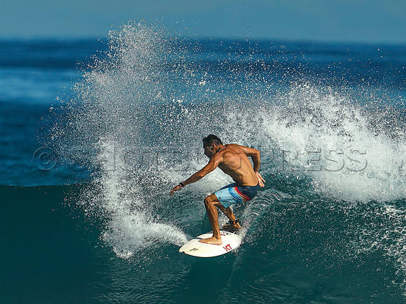 Wes Shaw Surfing 20240910 -216351