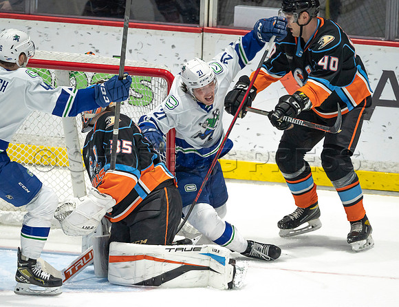 Abbotsford Canucks defeat San Diego Gulls 4-2 on Sunday, Jan 23, 2022 at Abbotsford Centre.