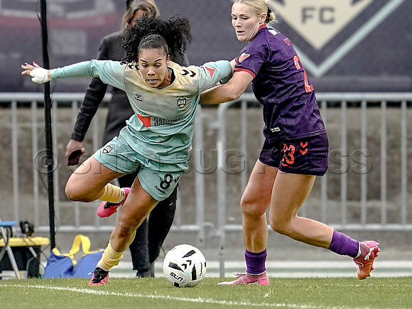 Wes Shaw Shotbug Press-Vancouver FC hold on to a 3-2 win over the Calgary Wild FC-20261025-220299