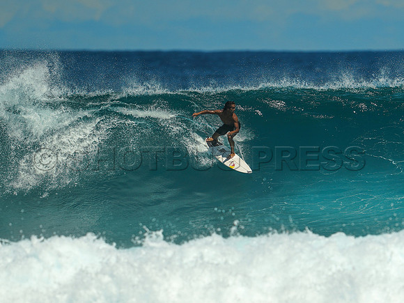 Wes Shaw Surfing 20240910 -217375