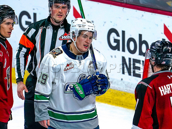 Wes Shaw Shotbug Press-Seattle Thunderbirds at the Vancouver Giants-20261010-216485