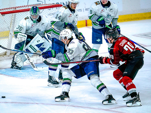 Wes Shaw Shotbug Press-Seattle Thunderbirds at the Vancouver Giants-20261010-216231