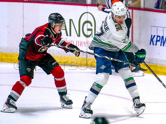 Wes Shaw Shotbug Press-Seattle Thunderbirds at the Vancouver Giants-20261010-215556