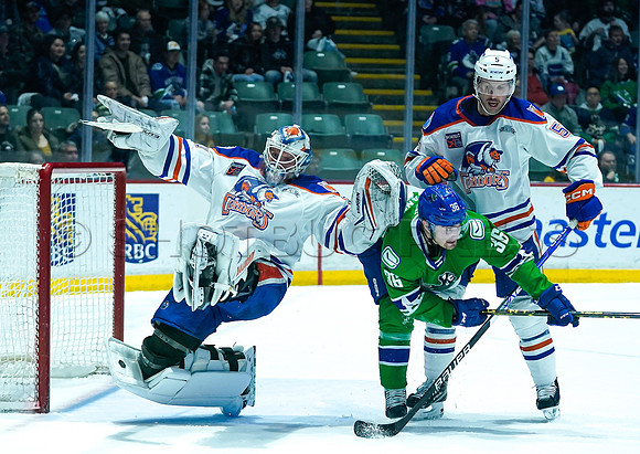 Wes Shaw Bakerfield Condors vs the Abbotsford Canucks  20230419 -4303