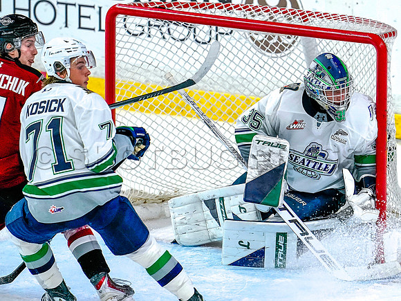 Wes Shaw Shotbug Press-Seattle Thunderbirds at the Vancouver Giants-20261010-216719