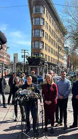 Mayor Ken Sim, Councillor Sarah Kirby-Yung, and Gastown Vancouver-2 4398