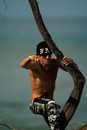Wes Shaw Maui Surfing 20240714 -179316