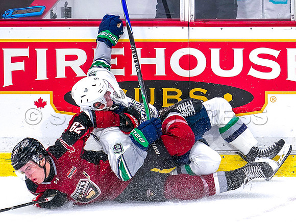 Wes Shaw Shotbug Press-Seattle Thunderbirds at the Vancouver Giants-20261010-216293