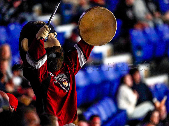 Wes Shaw Shotbug Press-Seattle Thunderbirds at the Vancouver Giants-20261010-216213