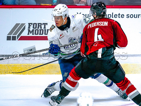 Wes Shaw Shotbug Press-Seattle Thunderbirds at the Vancouver Giants-20261010-216219