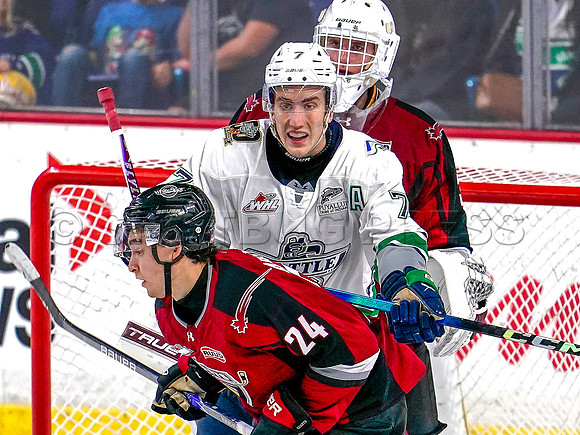 Wes Shaw Shotbug Press-Seattle Thunderbirds at the Vancouver Giants-20261010-215665